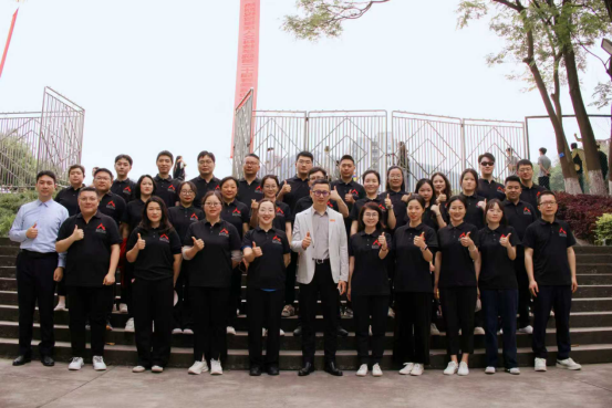 赛场竞风采，设计绽荣光——设计工程学院在第二十届春季运动会中喜获佳绩