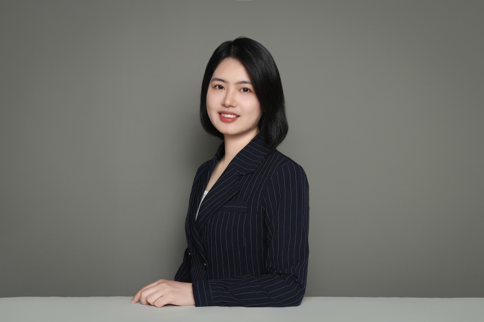 莫文静 +照片 (2).jpg